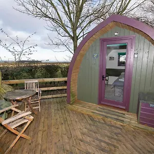  Apartment Seaways Glamping, Oak United Kingdom