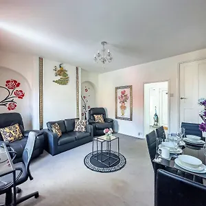  Holiday home Luxury And Lovely Cosy Well Equipped With Free Parking And Free Fast Wifi United Kingdom